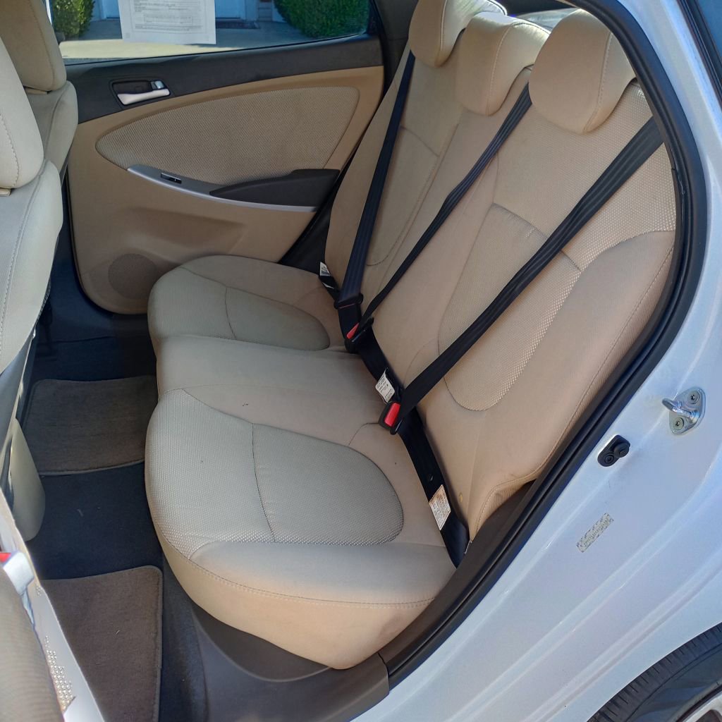 Used 2013 Hyundai Accent GLS image 16