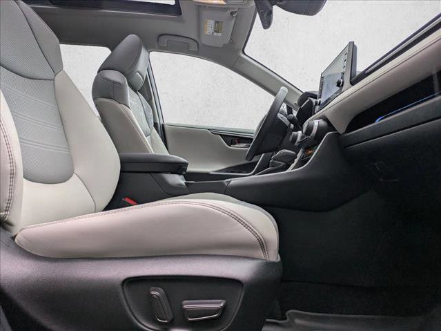 Used 2022 Toyota RAV4 Limited image 21