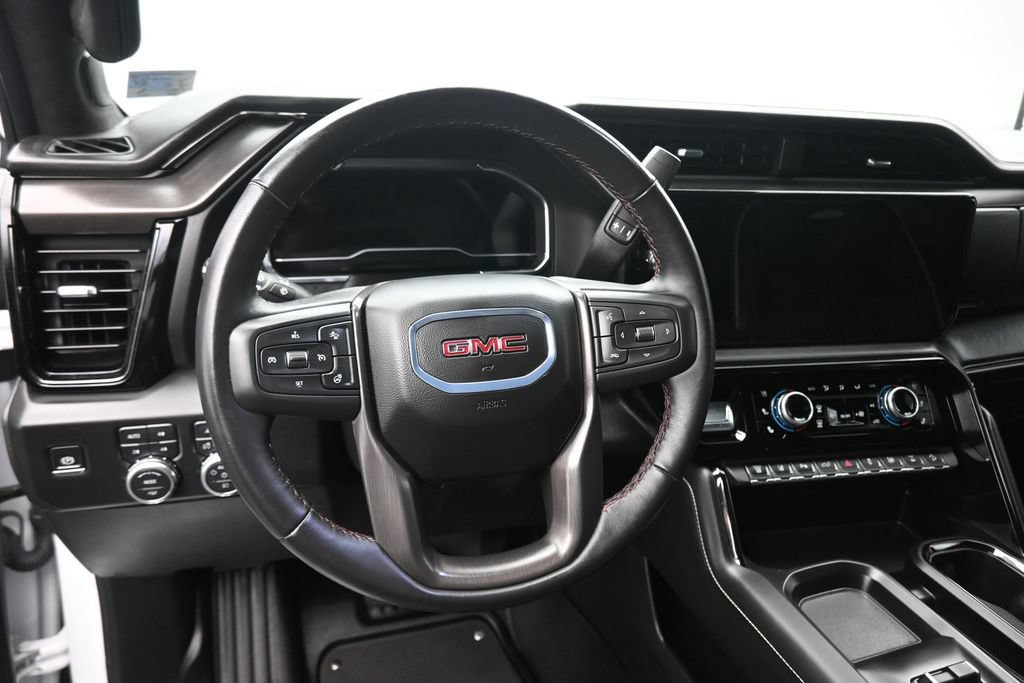Used 2025 GMC Sierra 2500 AT4X AWD/4WD image 15