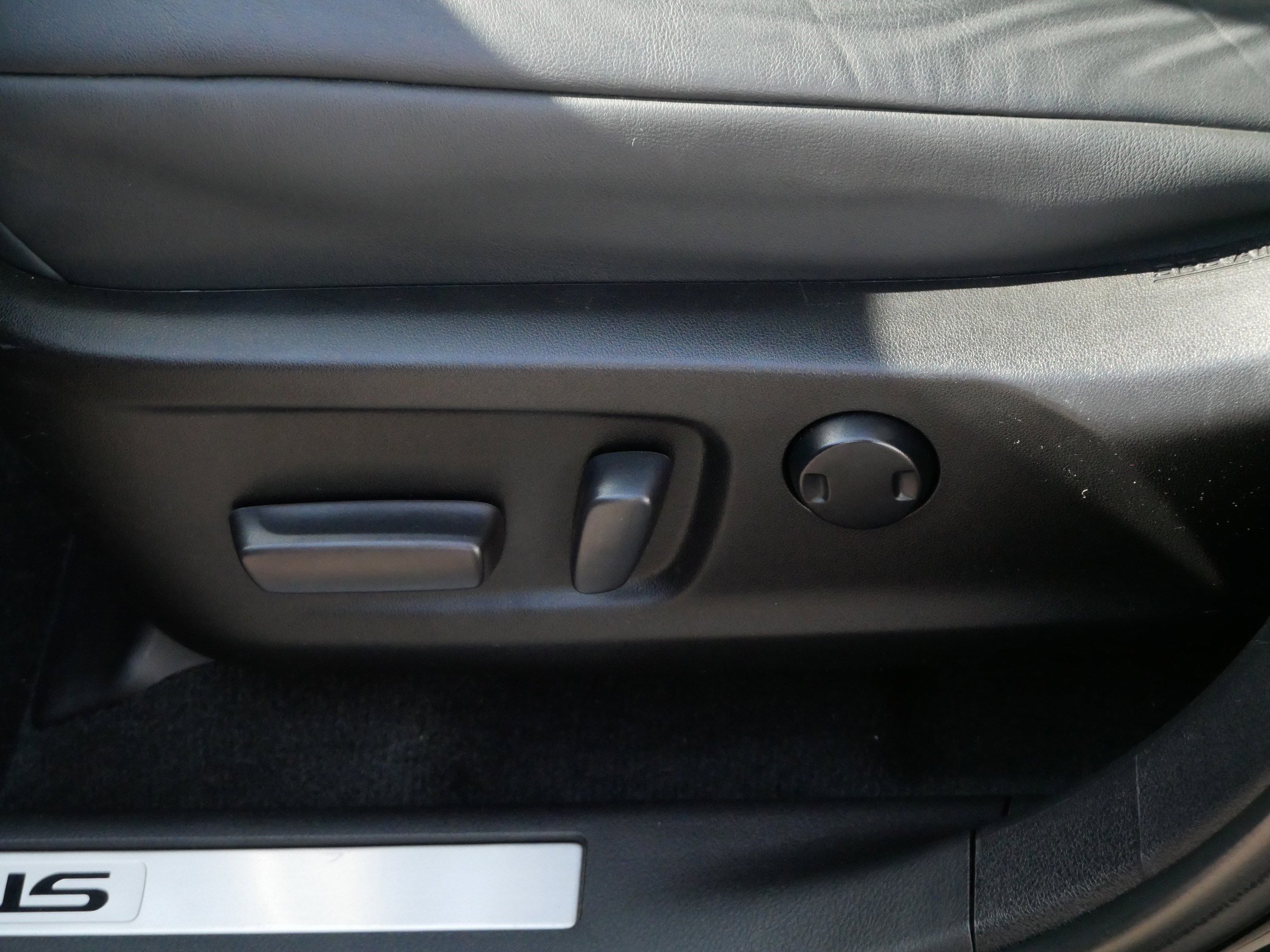 Used 2022 Lexus RX 350 F Sport w/ Accessory Package image 20