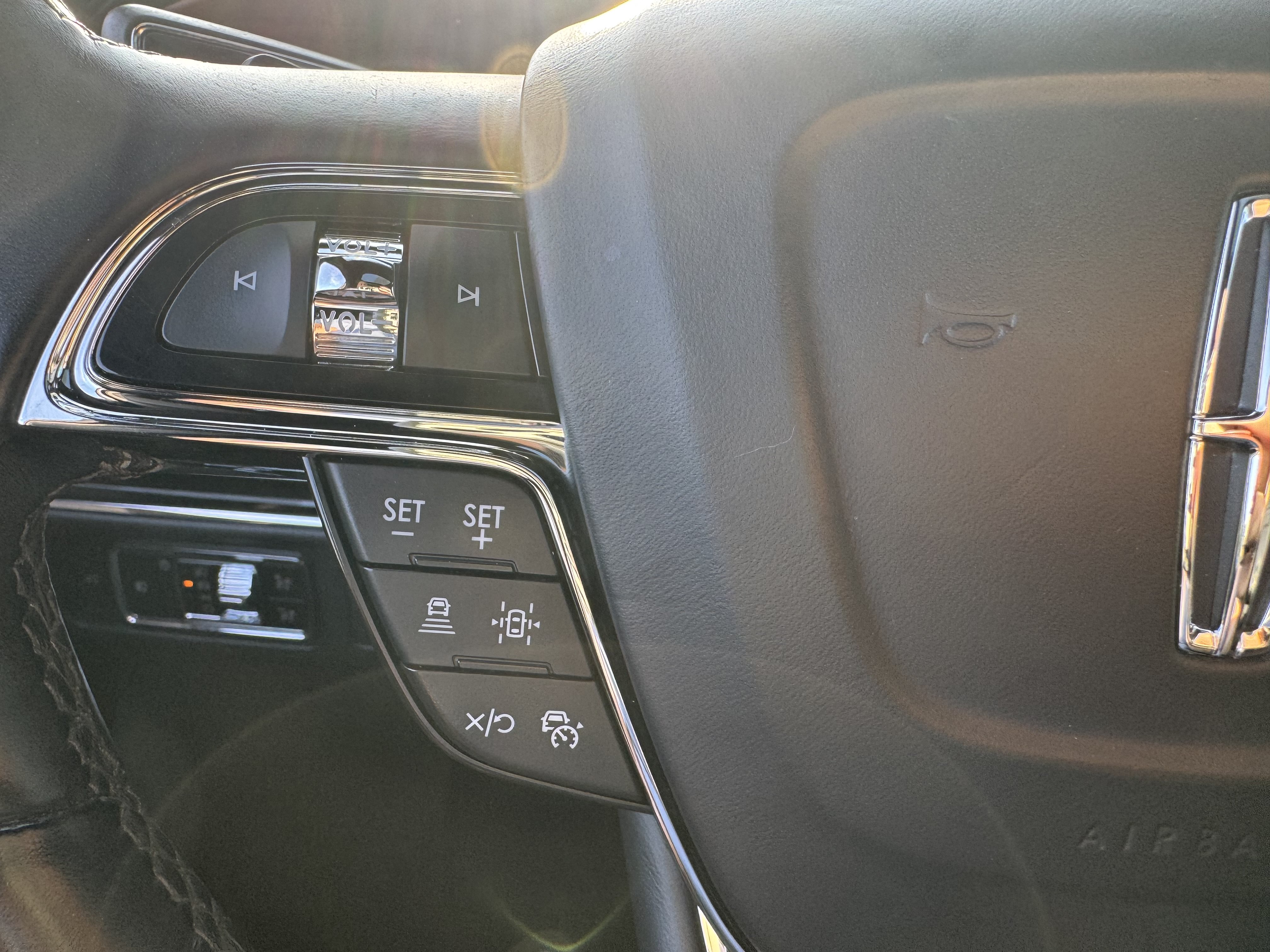 Used 2023 Lincoln Navigator Reserve AWD/4WD image 12