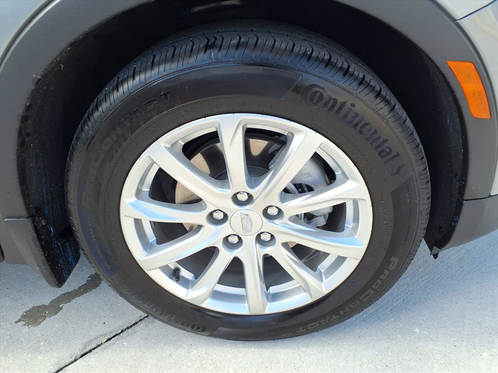 Certified 2023 Cadillac XT4 Luxury FWD image 7