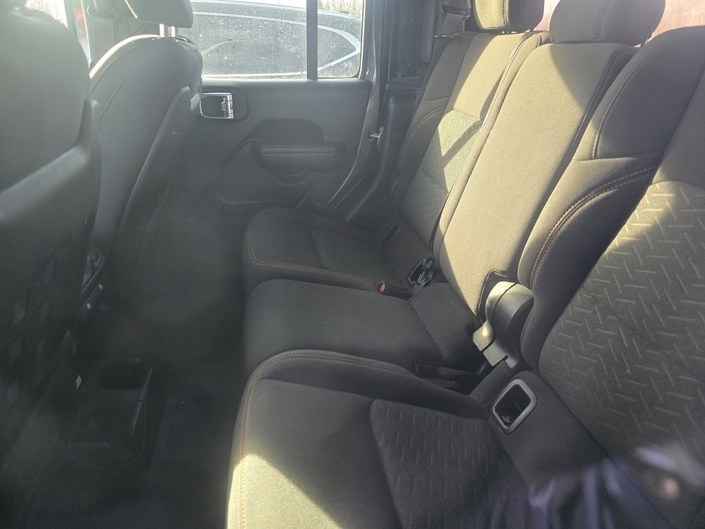 Used 2023 Jeep Gladiator Mojave image 23