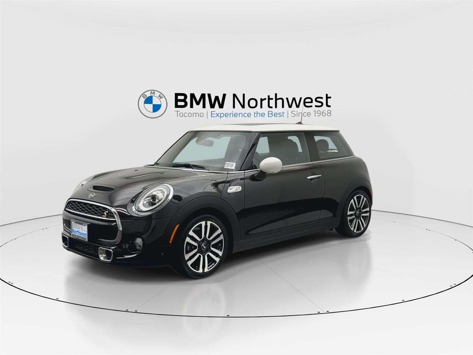 Used 2019 MINI Cooper S w/ Driver Assistance Package image 9