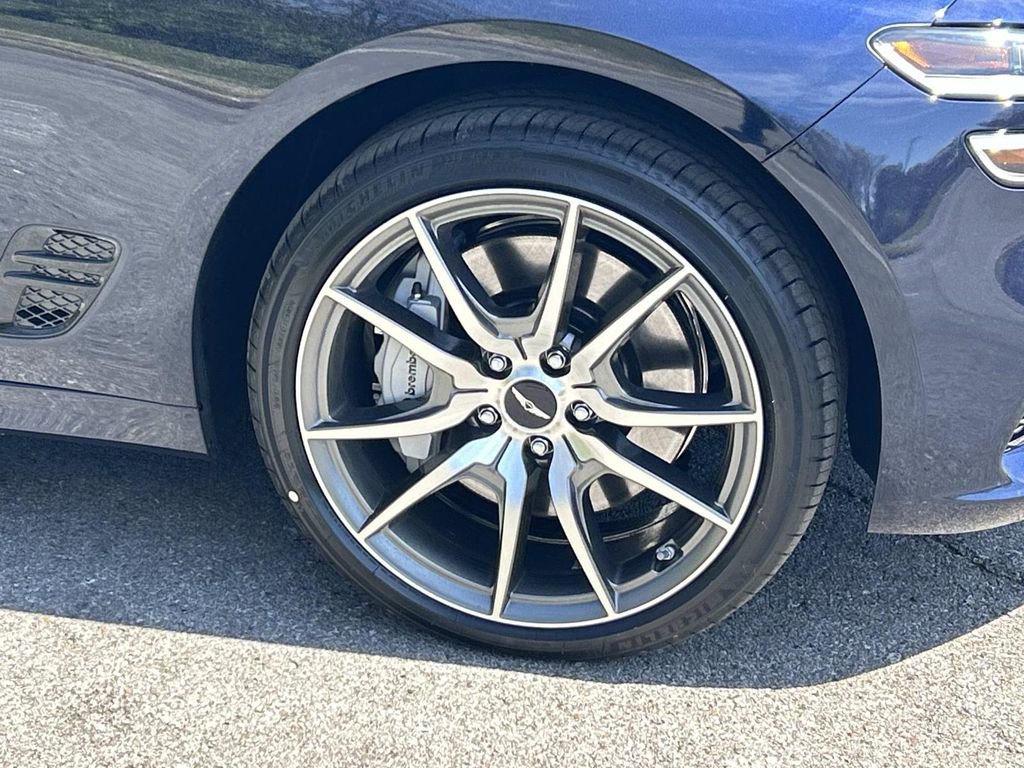 New 2026 Genesis G70 2.5T Prestige image 9
