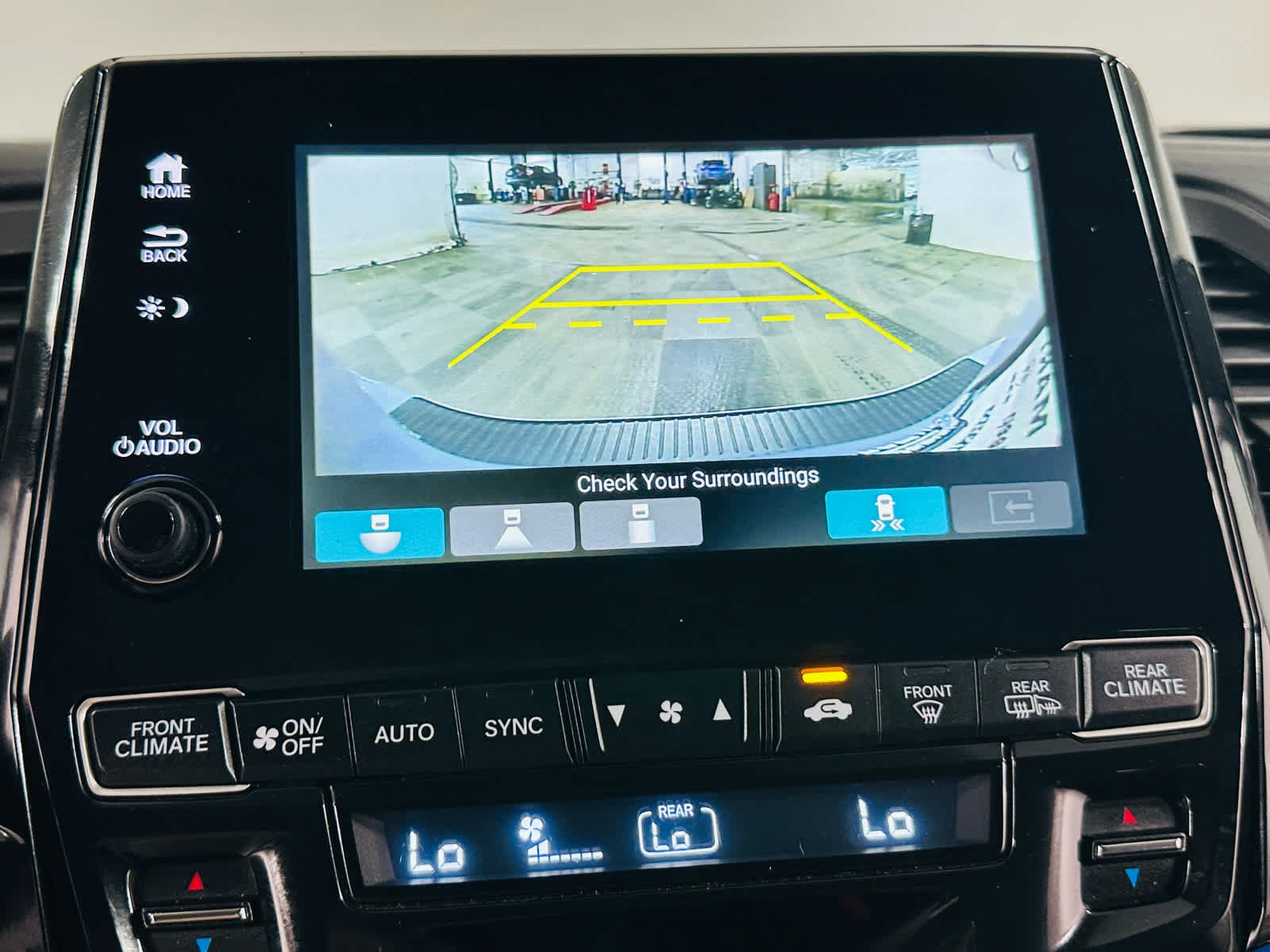 Used 2023 Honda Odyssey Elite image 12