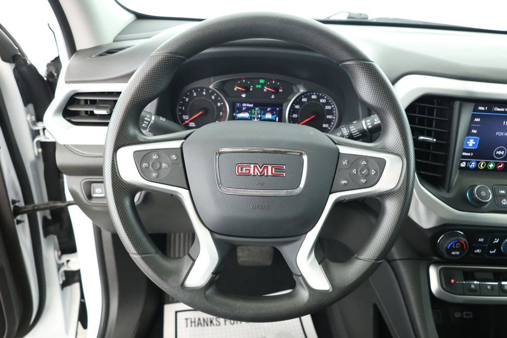 Used 2023 GMC Acadia SLE image 11