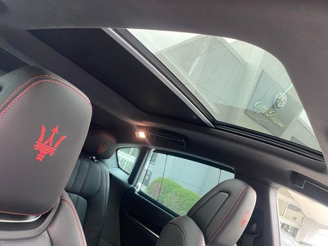 Used 2024 Maserati Levante GT Ultima image 40