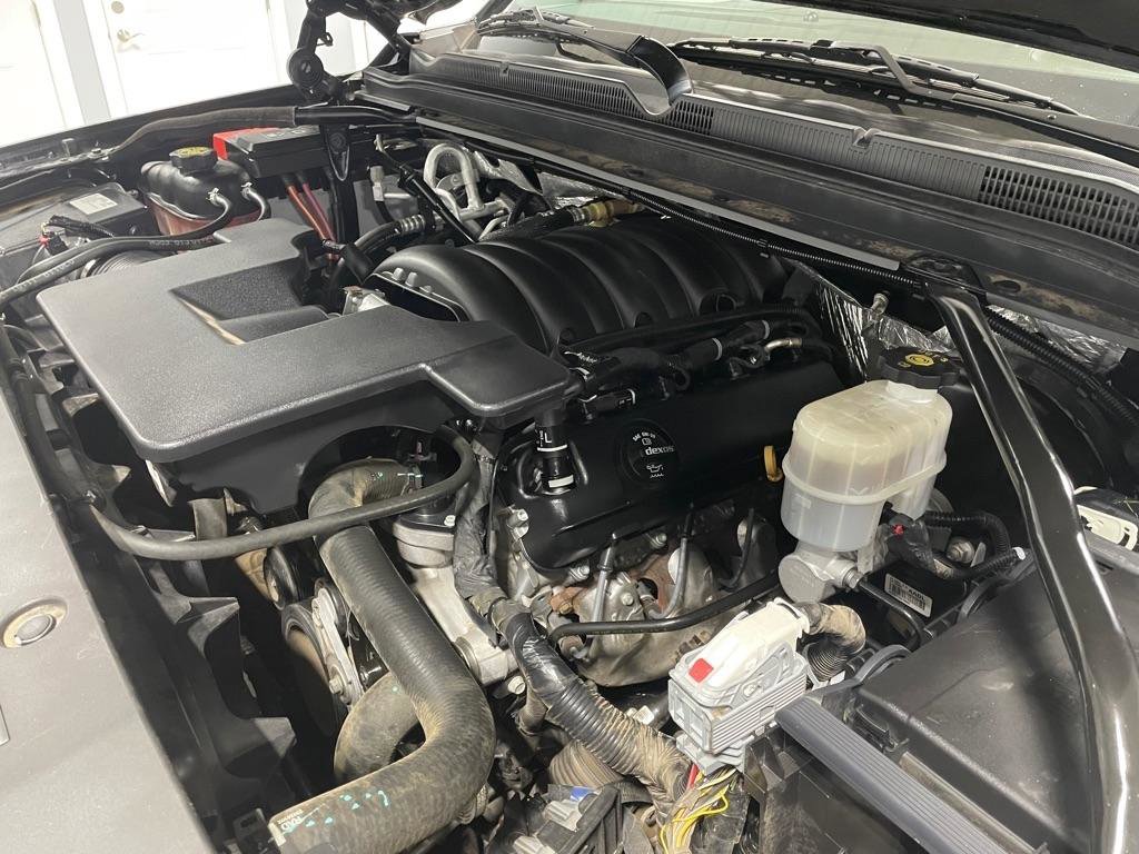 Used 2018 Chevrolet Suburban Premier image 39