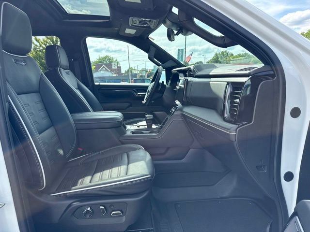 Used 2025 GMC Sierra 1500 AT4X AWD/4WD image 9