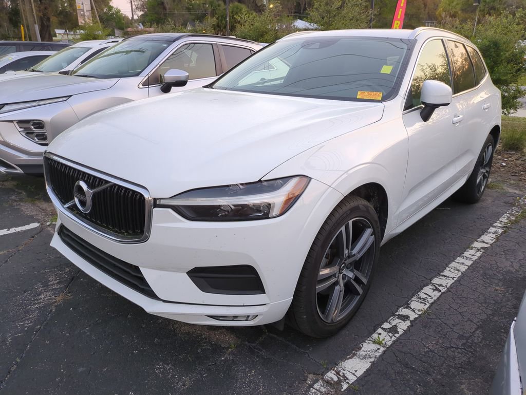 Used 2021 Volvo XC60 T5 Momentum w/ Protection Package Premier image 3