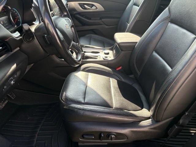 Used 2020 Chevrolet Traverse LT w/ LT Premium Package FWD image 10