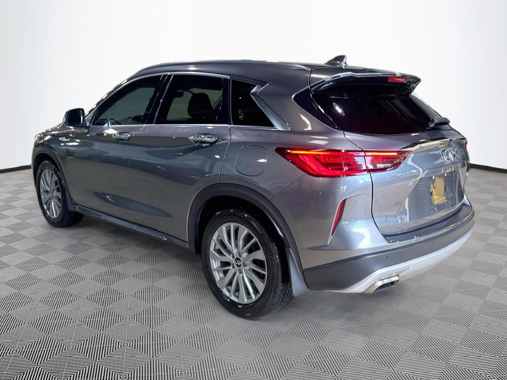 Certified 2023 INFINITI QX50 Luxe FWD image 8