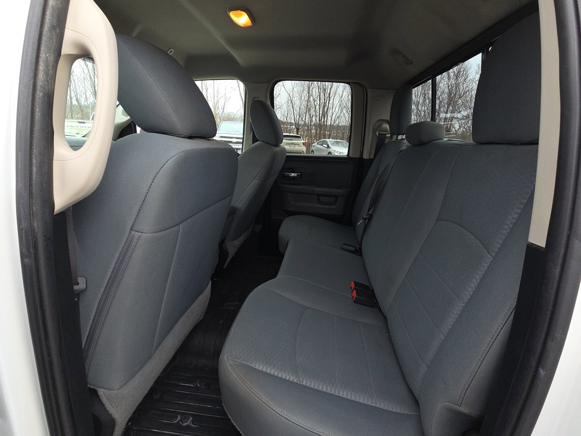 Used 2018 RAM 1500 Classic SLT image 29