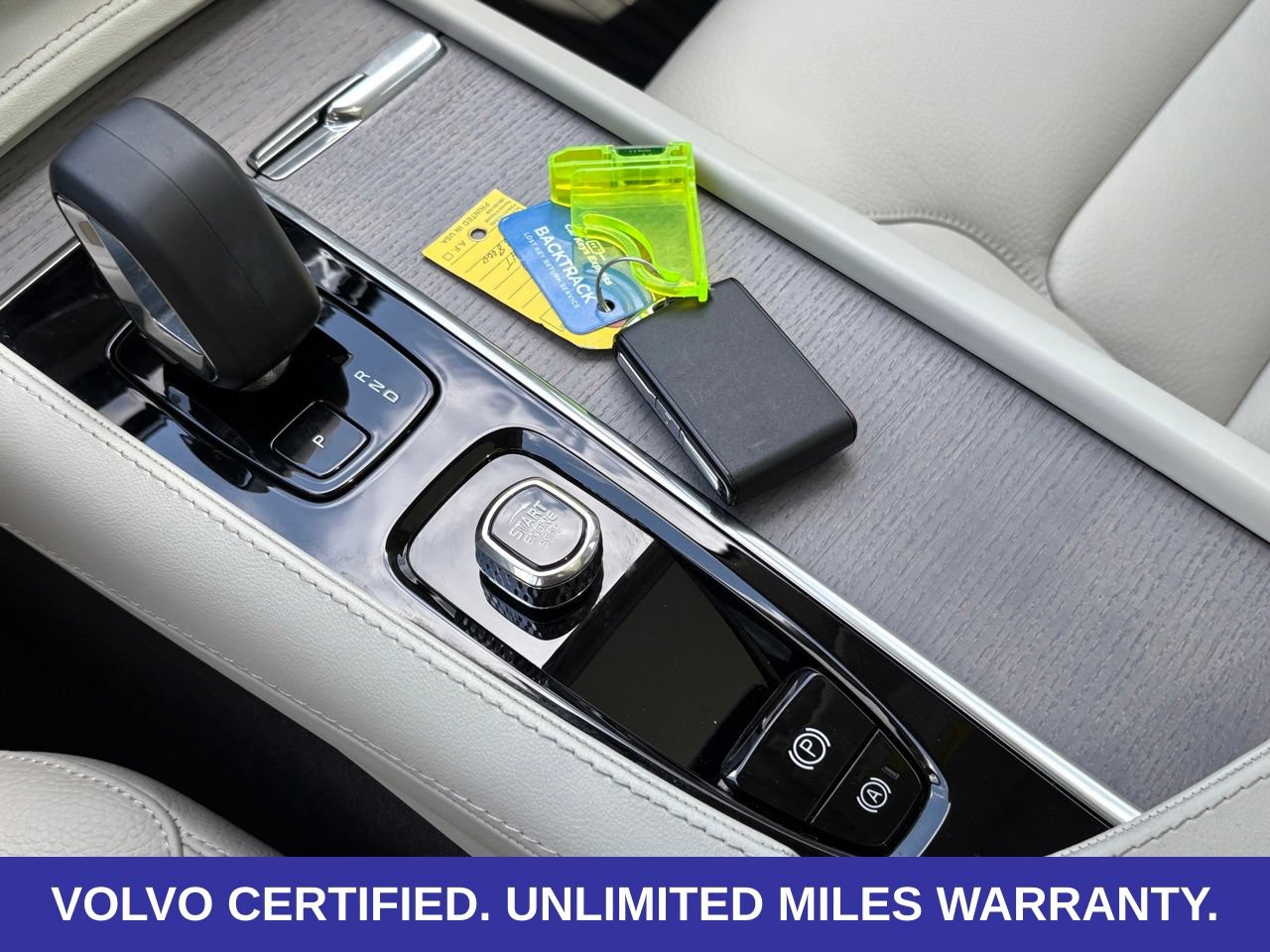 Certified 2024 Volvo XC90 T8 Plus w/ Protection Package AWD/4WD image 21