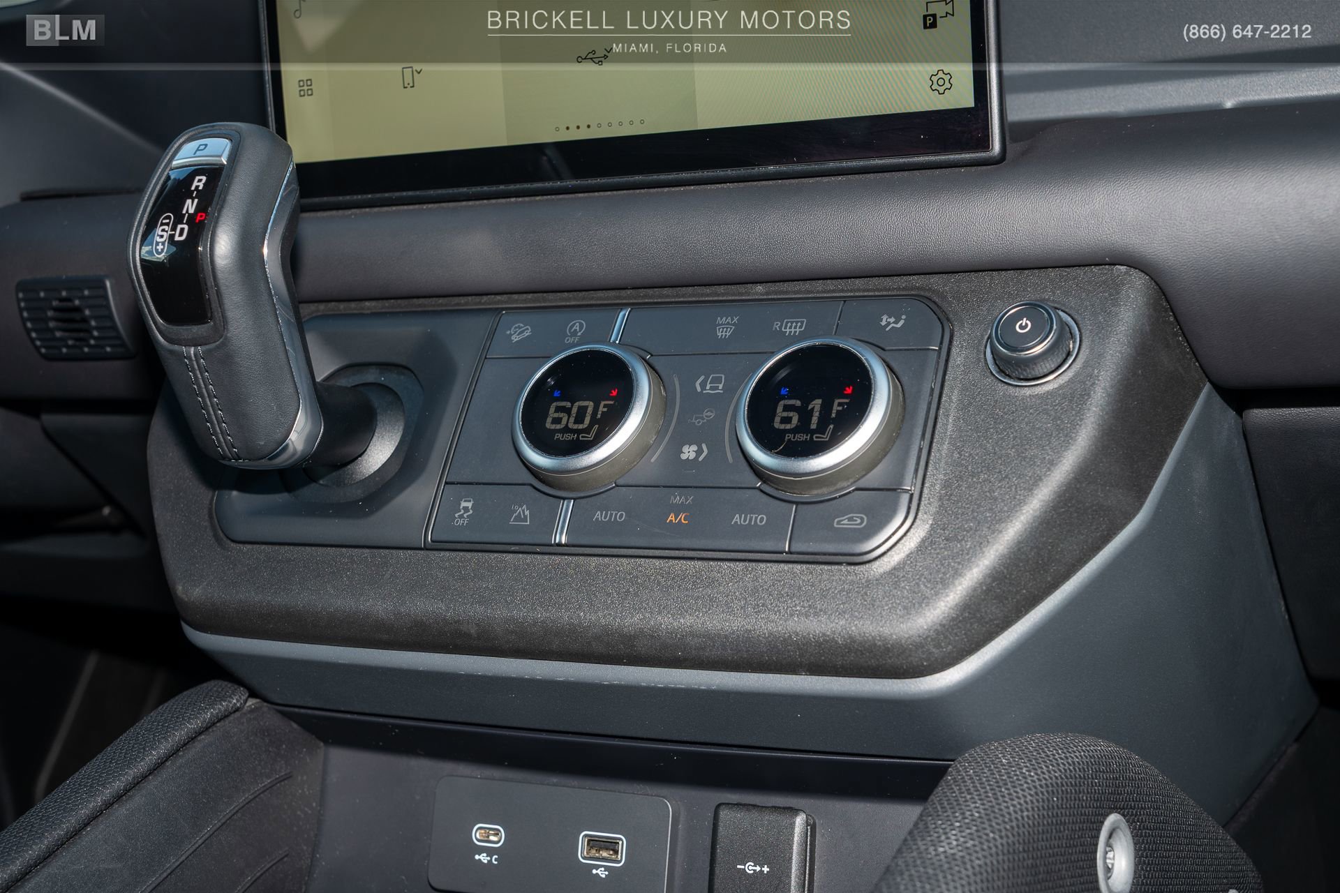 Used 2022 Land Rover Defender 90 X-Dynamic HSE image 21