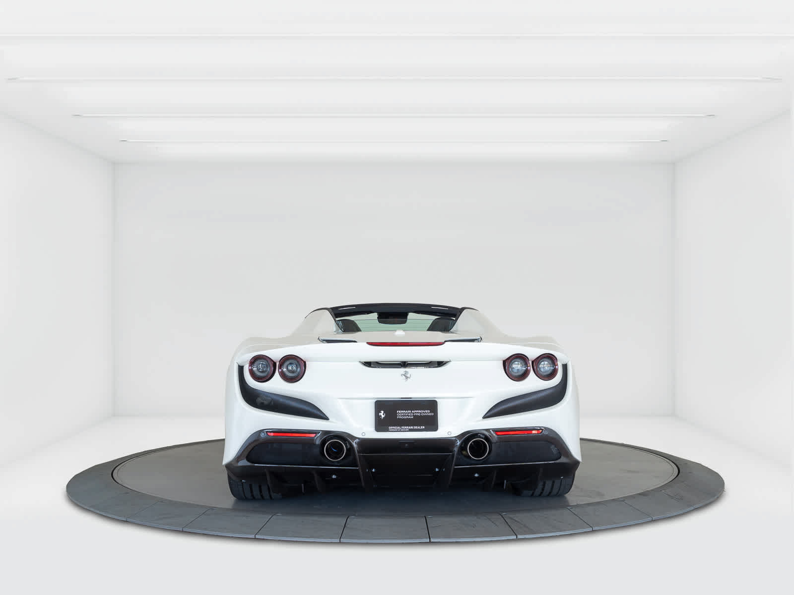 Certified 2022 Ferrari F8 Tributo RWD image 4