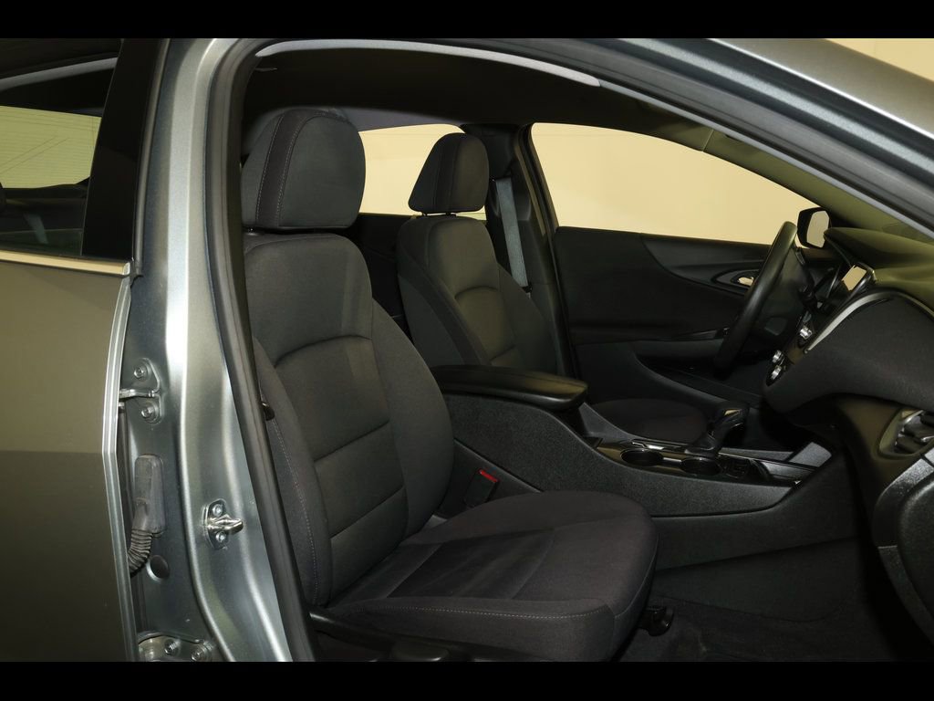 Used 2024 Chevrolet Malibu LT FWD image 28