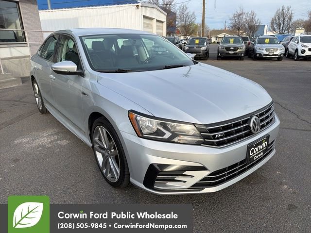 Used 2017 Volkswagen Passat 1.8T R-Line image 3