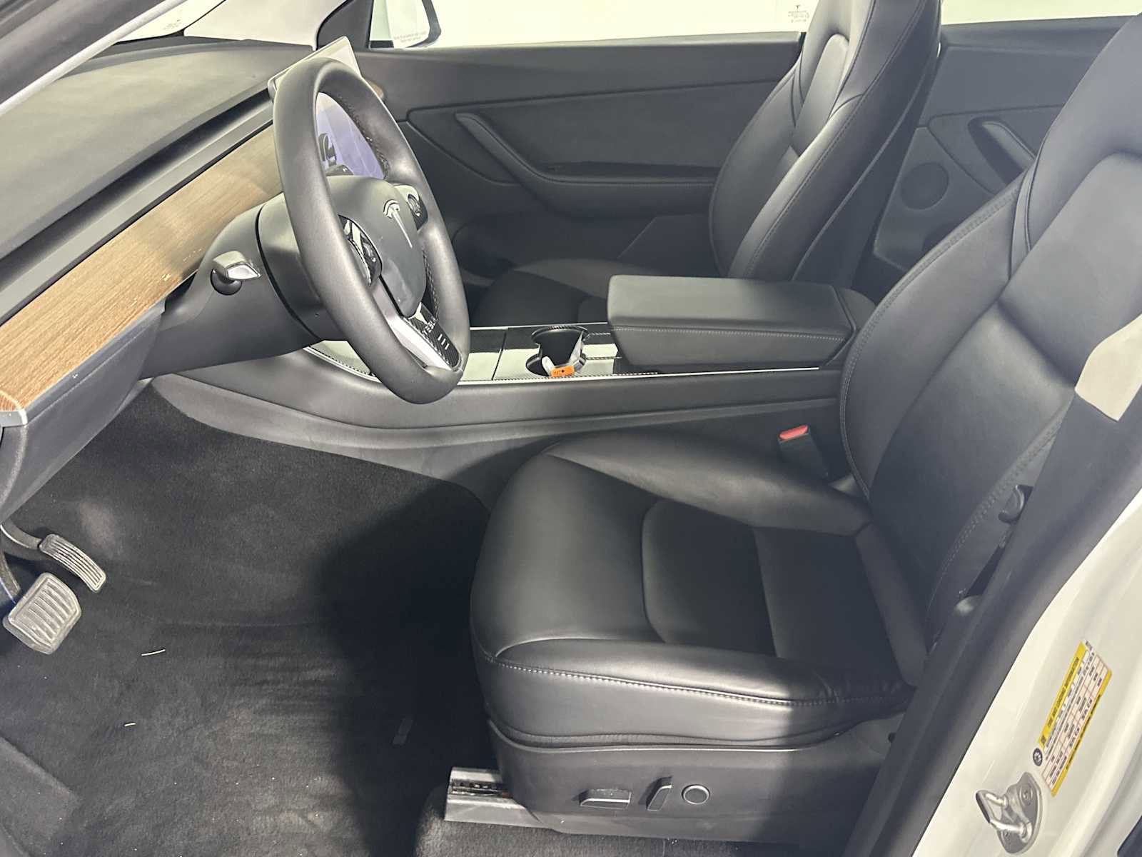 Used 2021 Tesla Model Y Long Range AWD/4WD image 8