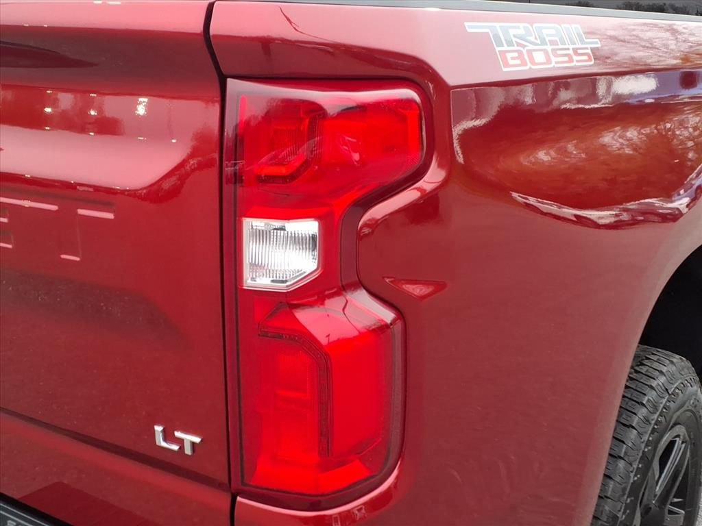 Certified 2025 Chevrolet Silverado 1500 LT Trail Boss w/ Convenience Package II image 9