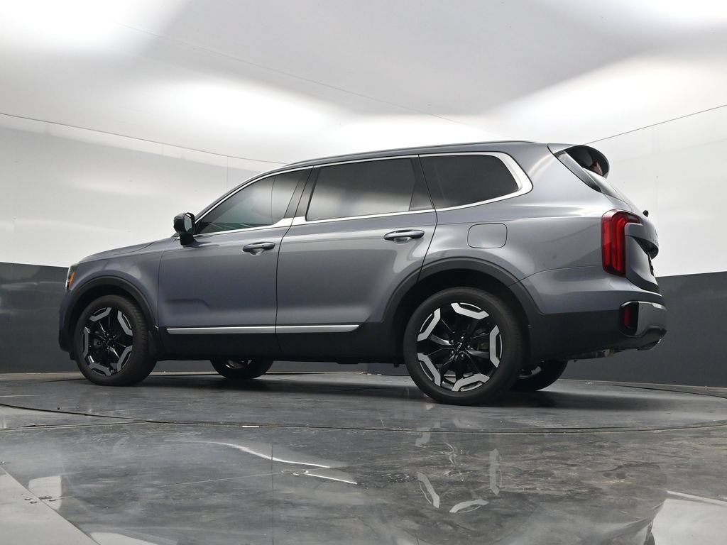 Used 2023 Kia Telluride S w/ S Sunroof Package FWD image 44