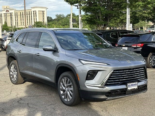 New 2026 Buick Enclave Preferred w/ Super Cruise Package