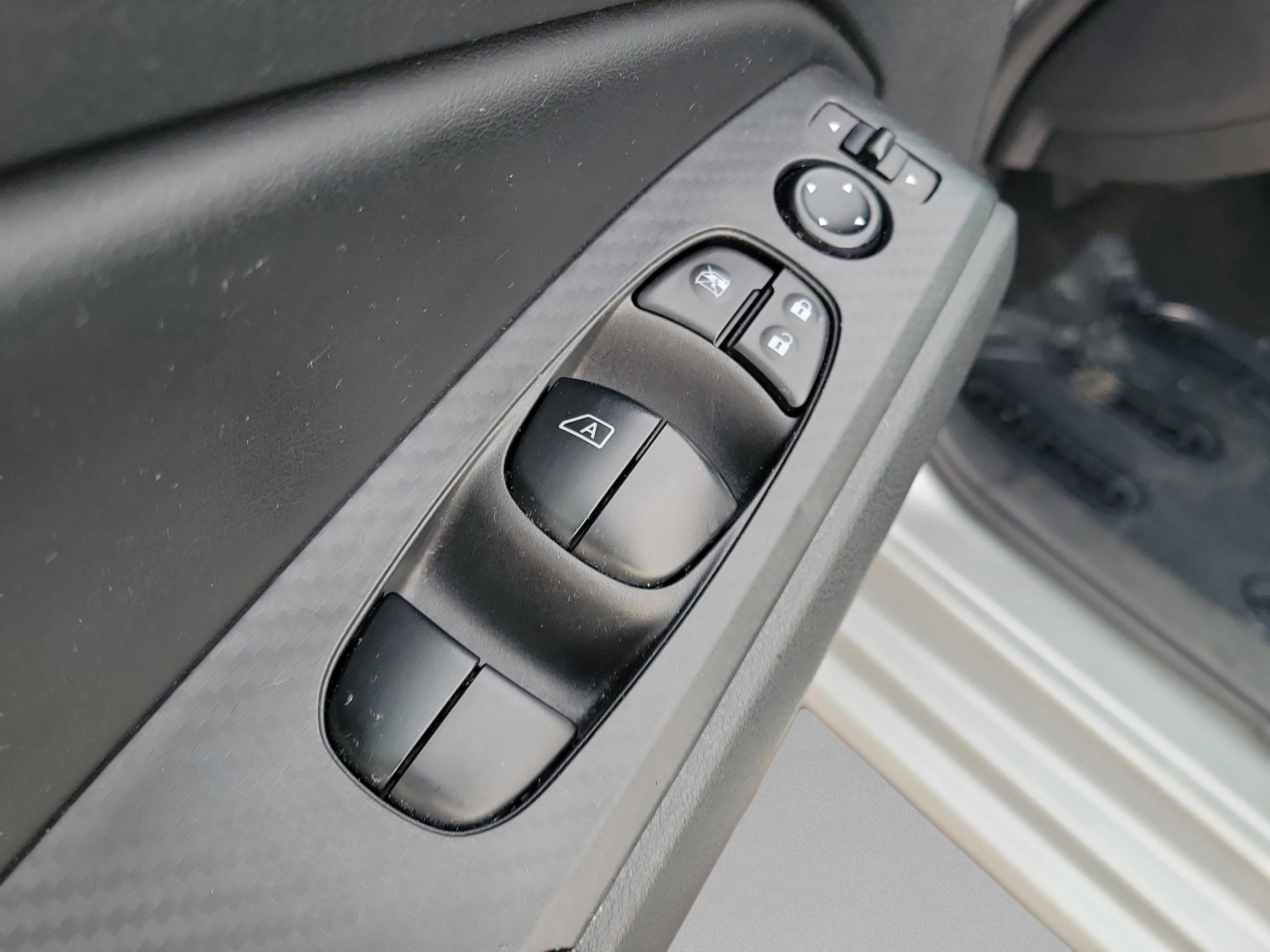 Certified 2024 Nissan Altima 2.5 SV w/ SV Premium Package image 18