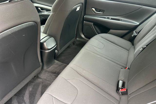 Certified 2023 Hyundai Elantra SEL w/ Convenience Package FWD image 12