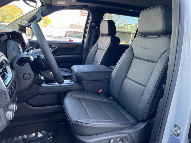 New 2026 GMC Yukon XL Denali w/ Sun & Power Step Package RWD image 11