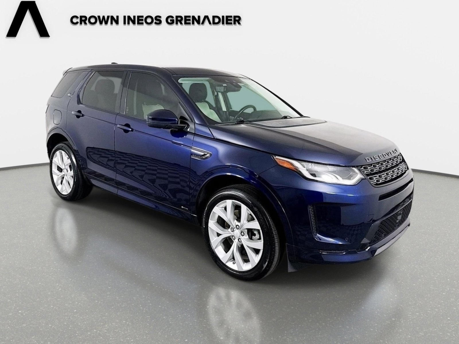 Used 2020 Land Rover Discovery Sport SE R-Dynamic image 4