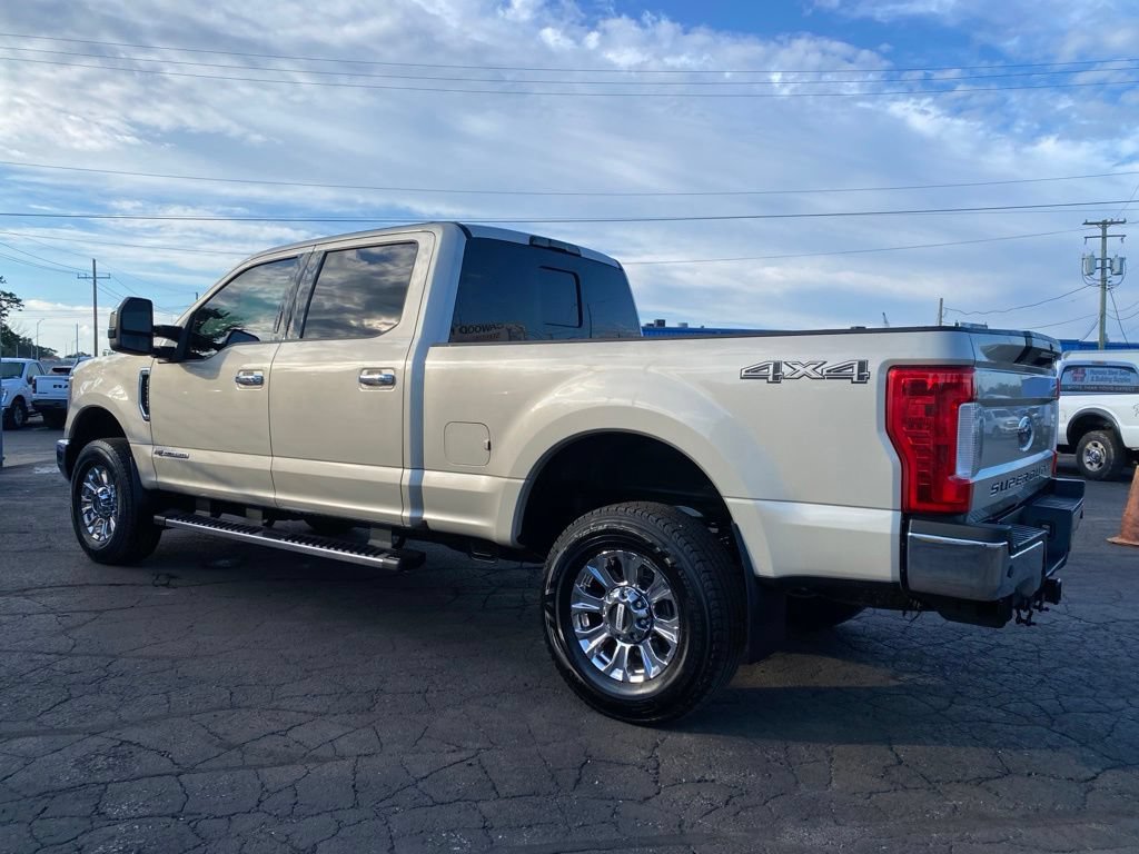 Used 2017 Ford F250 Lariat w/ Lariat Ultimate Package AWD/4WD image 6