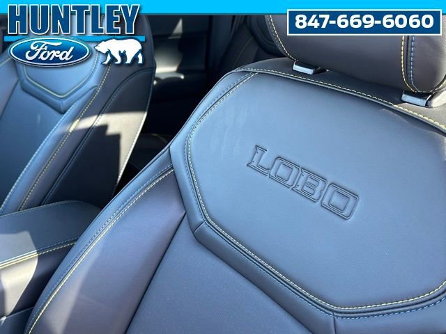Used 2025 Ford Maverick Lobo AWD/4WD image 17
