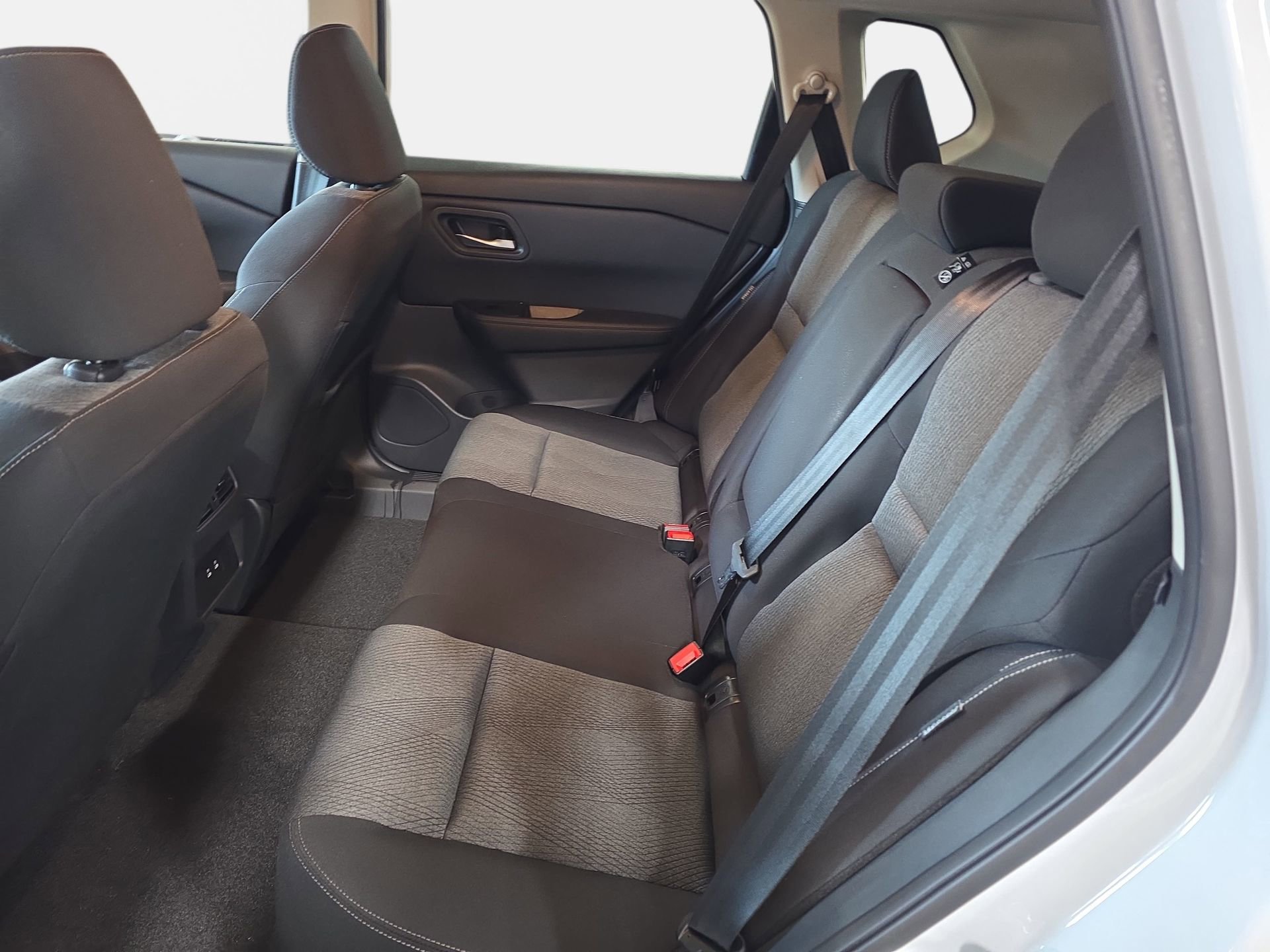 New 2026 Nissan Rogue SV w/ Cold Weather Package FWD image 14