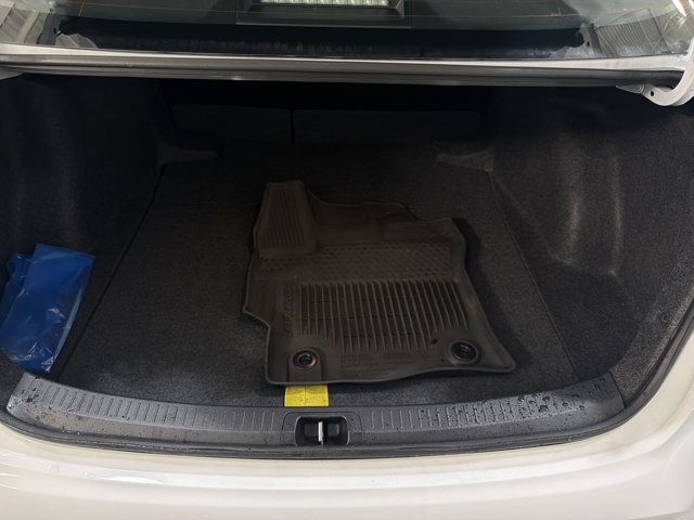 Used 2025 Toyota Corolla LE FWD image 12