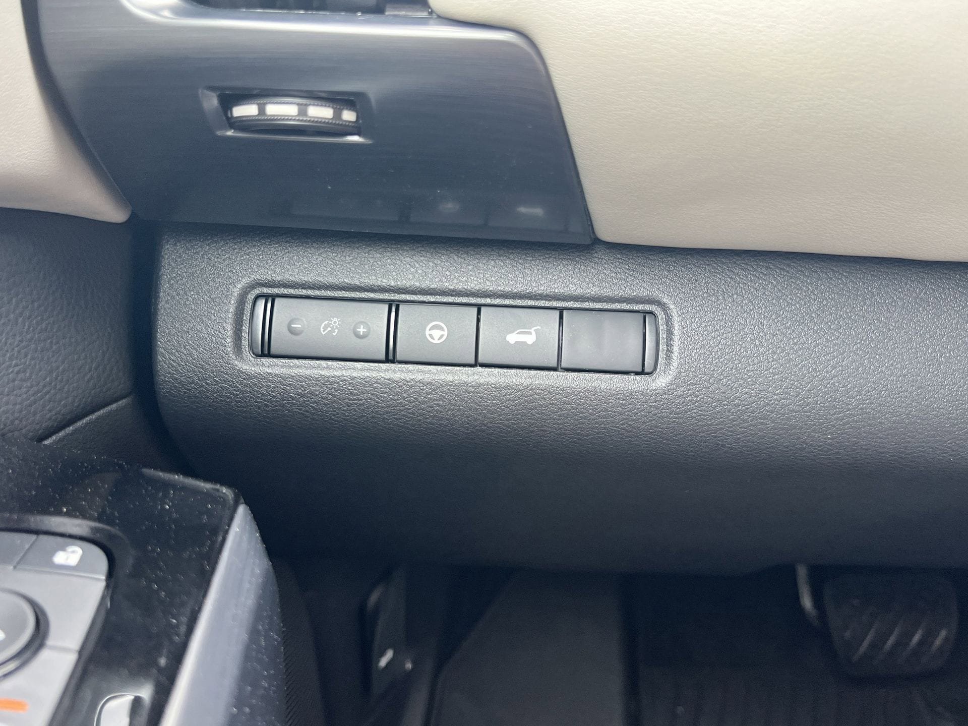 New 2026 Nissan Pathfinder SL image 11