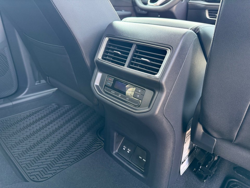 New 2026 Volkswagen Atlas SE image 29