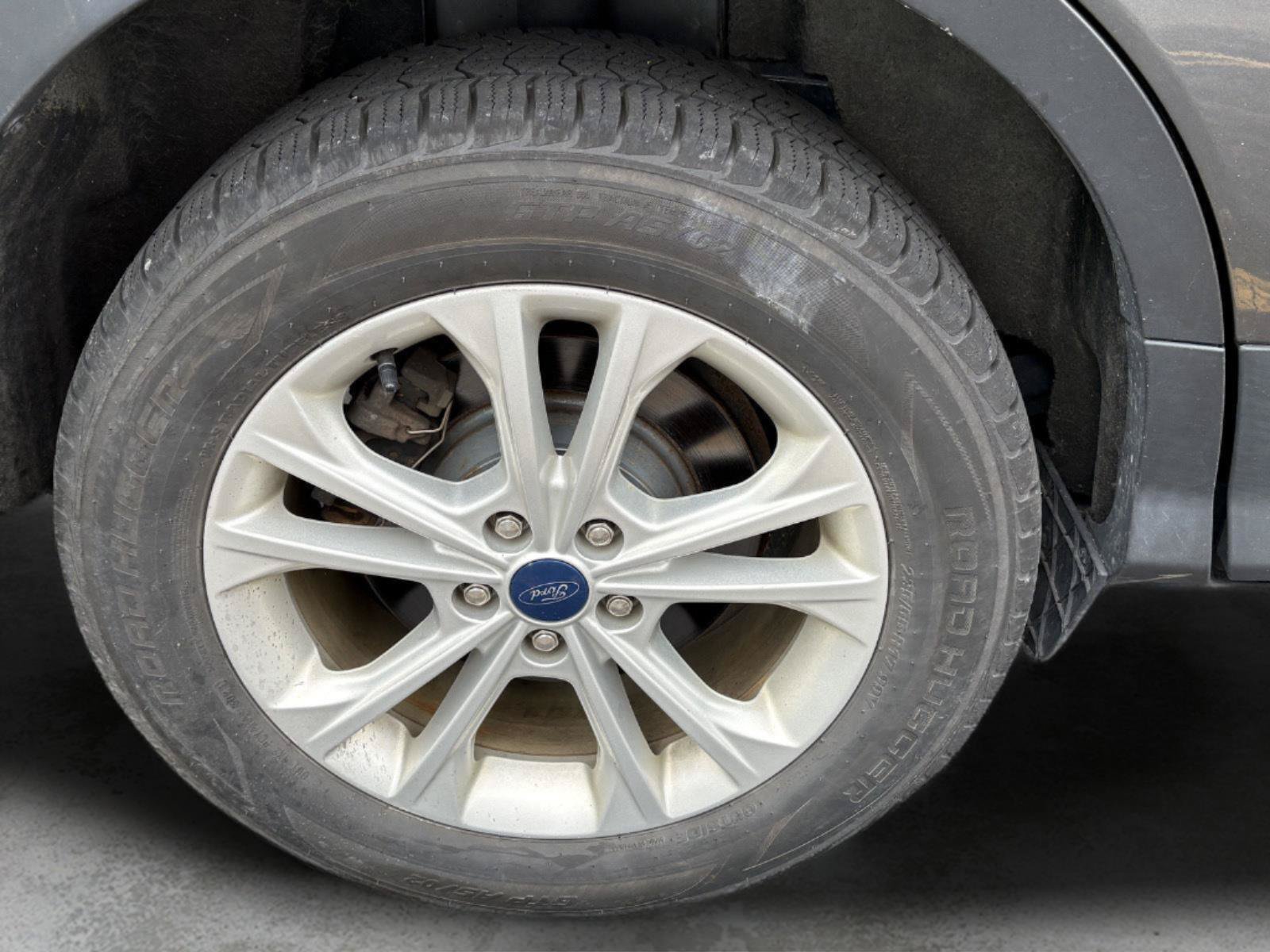 Used 2019 Ford Escape SE FWD image 8