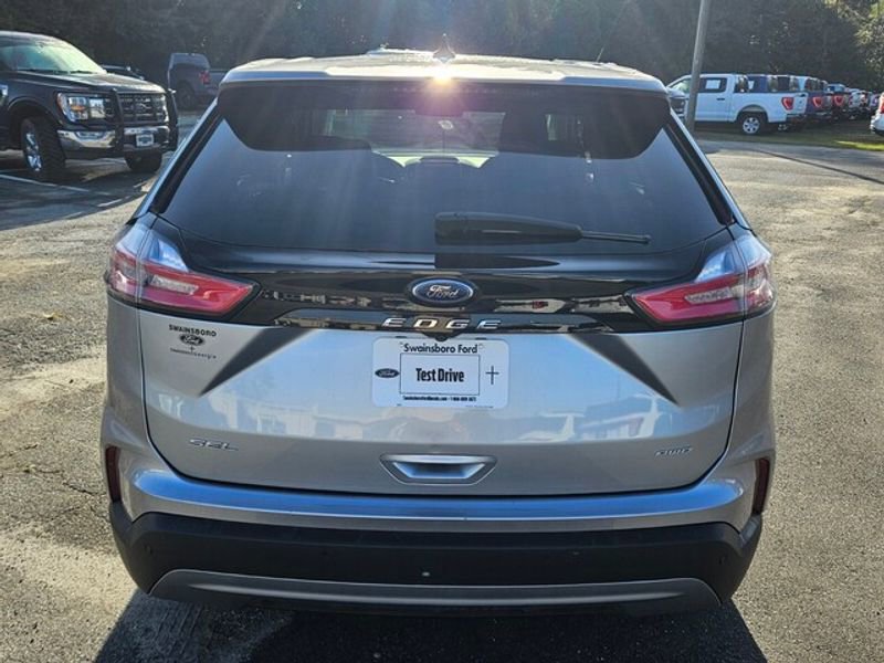 Used 2023 Ford Edge SEL image 10