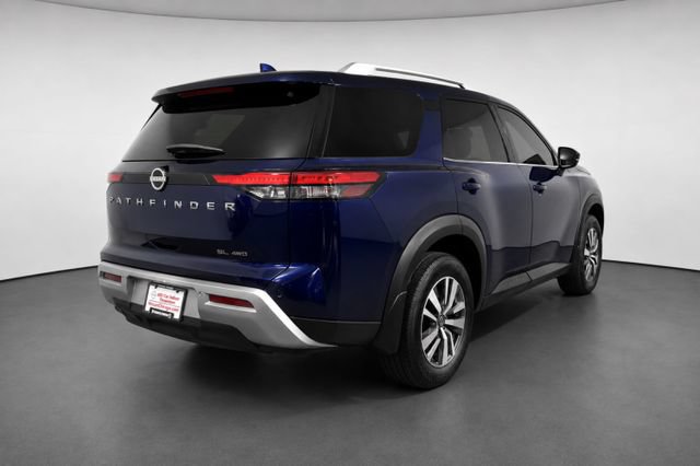 Used 2022 Nissan Pathfinder SL w/ SL Black Package AWD/4WD image 4