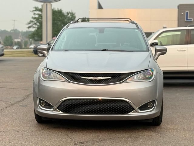 Used 2019 Chrysler Pacifica Touring-L FWD image 34