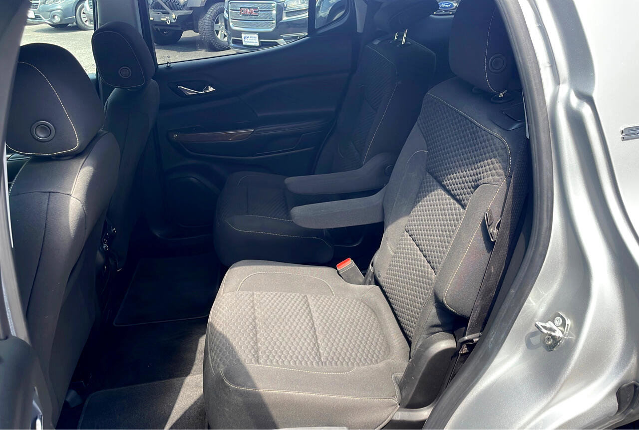 Used 2018 GMC Acadia SLE image 26