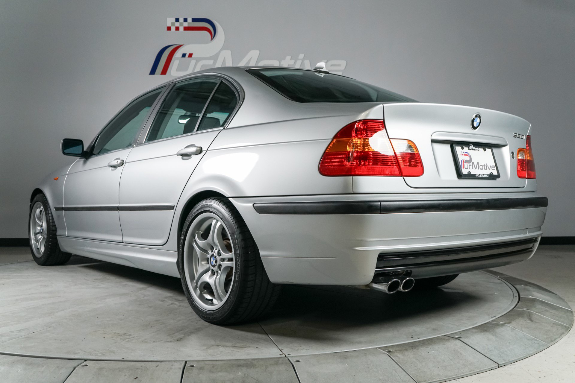 Used 2004 BMW 330i Sedan RWD image 5