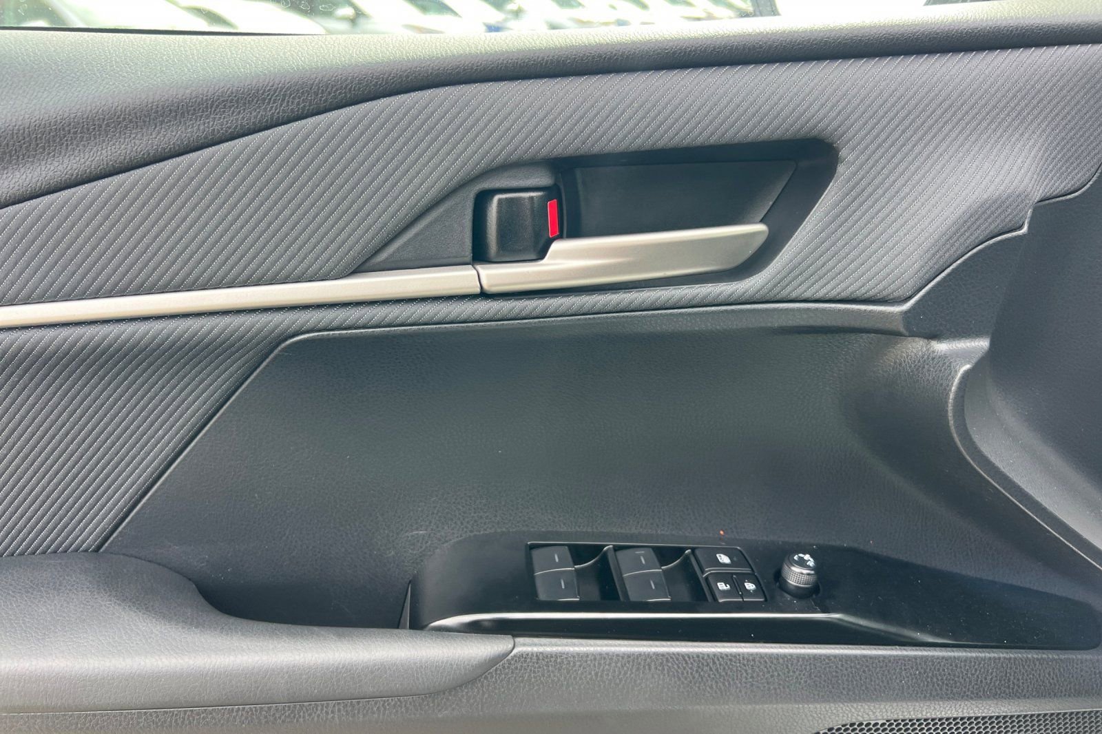 Certified 2025 Toyota Camry SE image 17