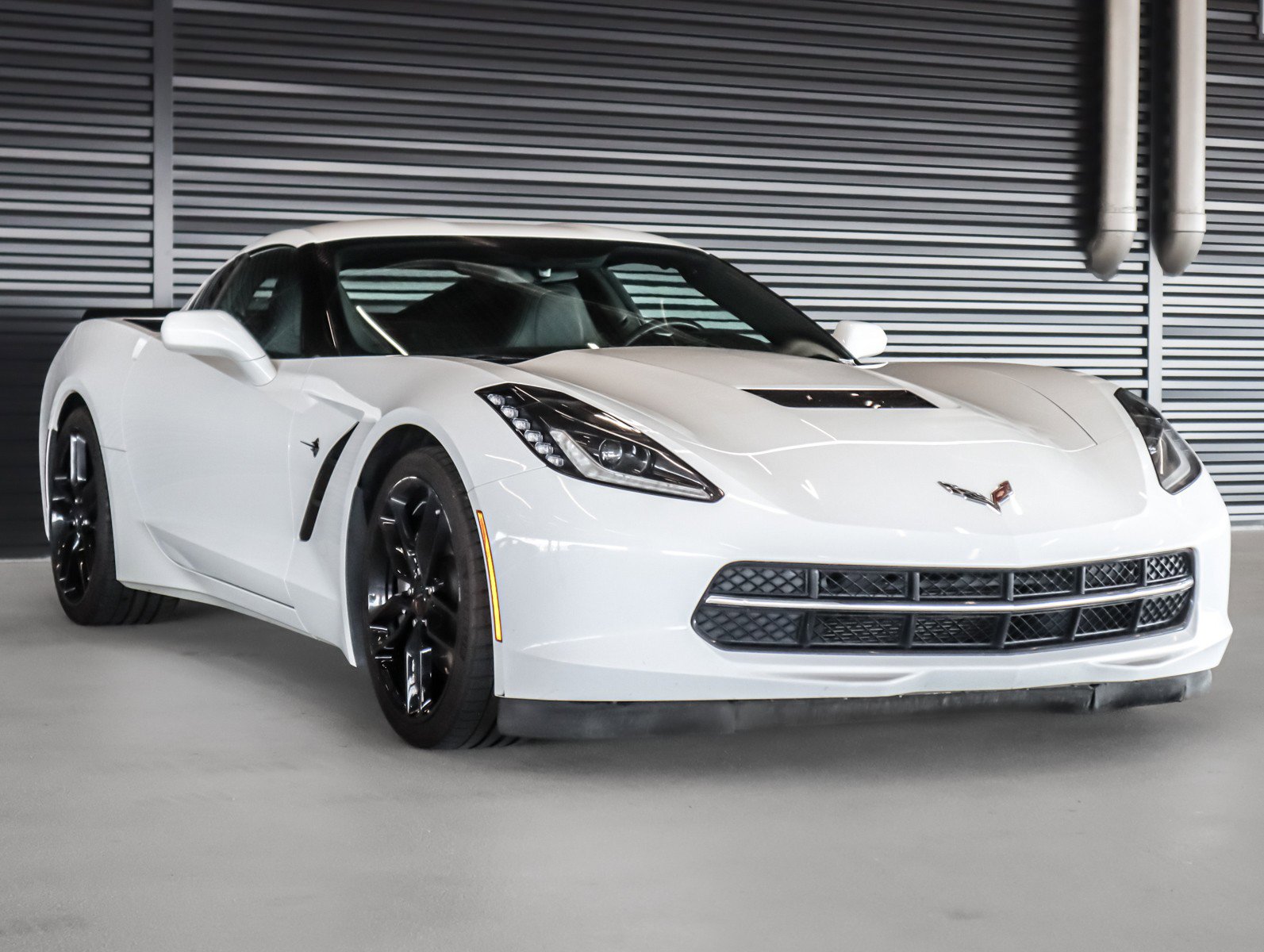 Used 2019 Chevrolet Corvette Stingray Coupe w/ 1LT image 7