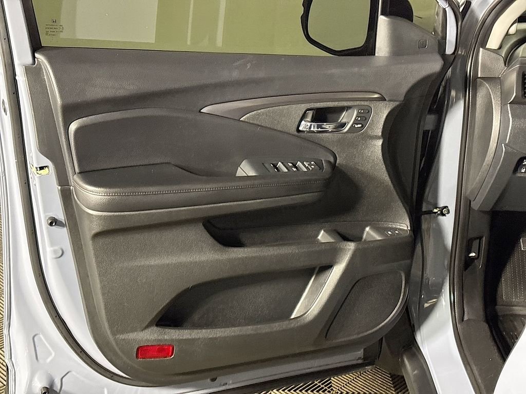 Certified 2022 Honda Pilot Special Edition image 11