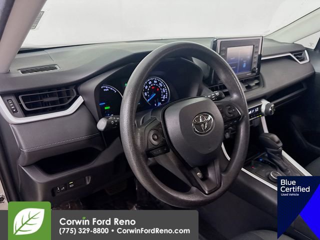Used 2021 Toyota RAV4 LE image 11