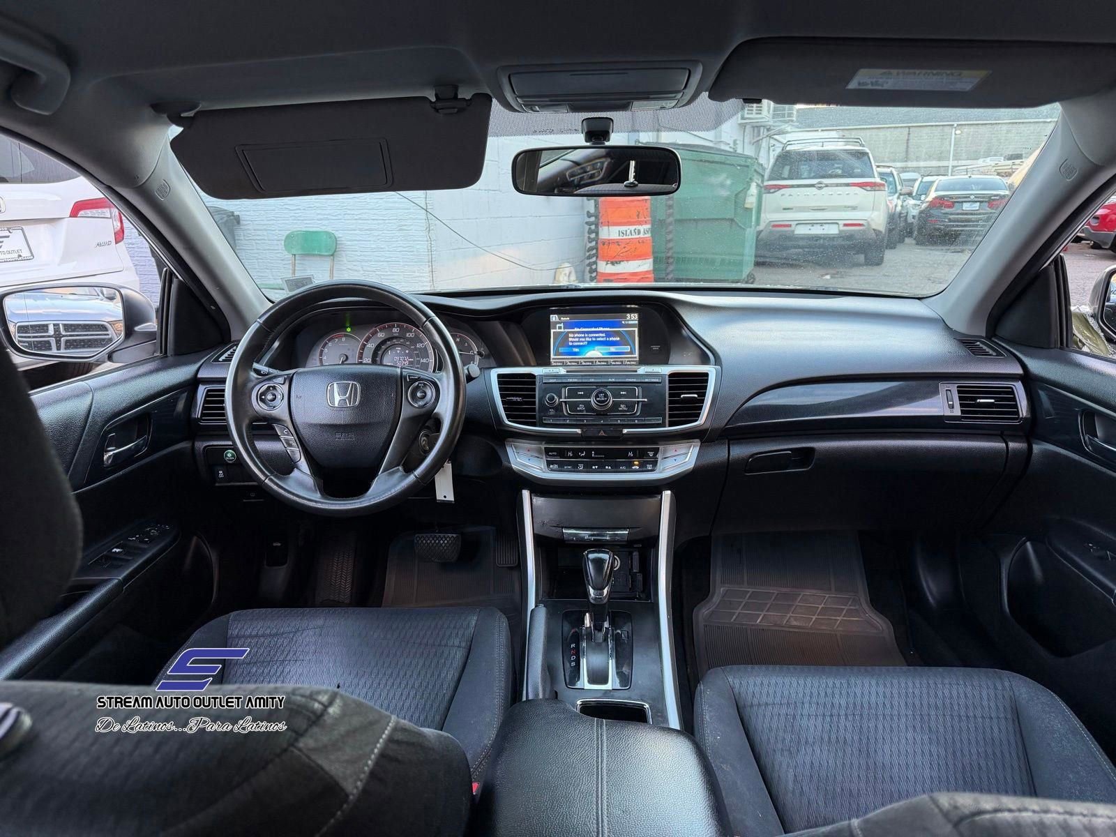 Used 2015 Honda Accord Sport image 16