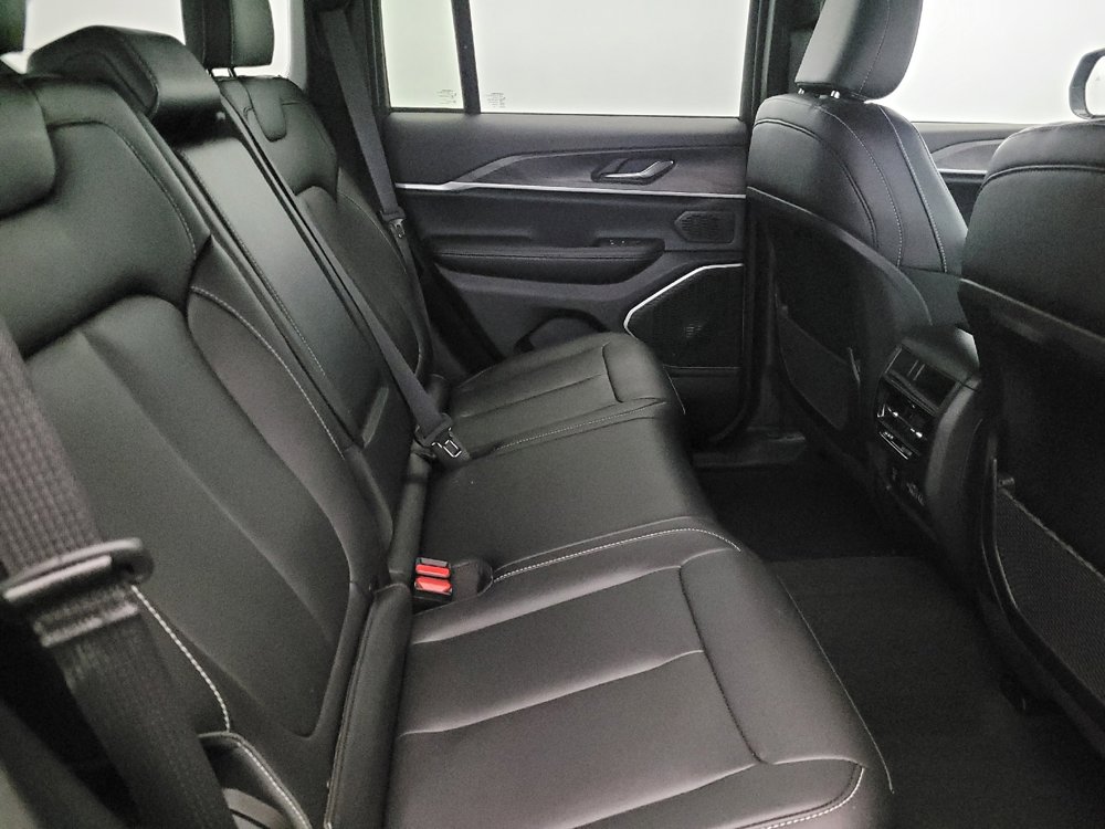 Used 2024 Jeep Grand Cherokee Limited 4xe image 19