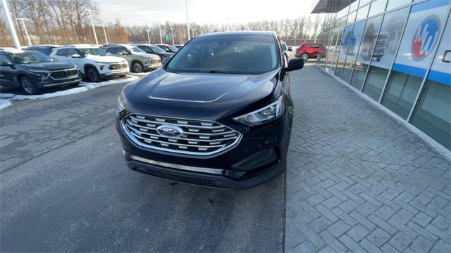Used 2020 Ford Edge SE image 3